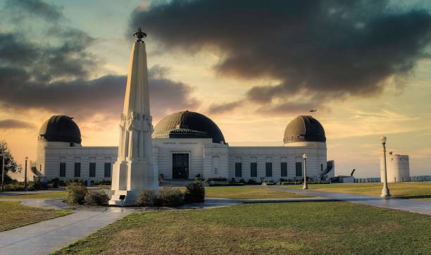 Griffith Observatory in Los Angeles, California, USA The Griffith Observatory in Los Angeles, California, USA griffith park observatory stock pictures, royalty-free photos & images