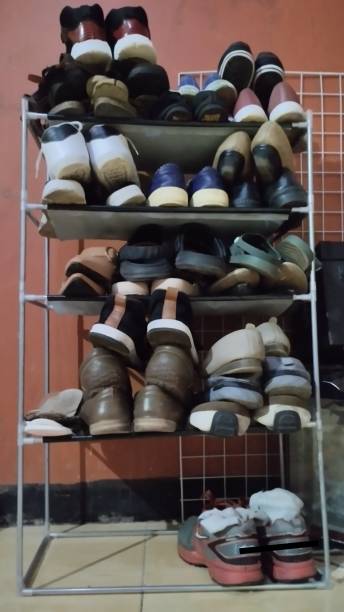 istock pile of shoes 1452886630