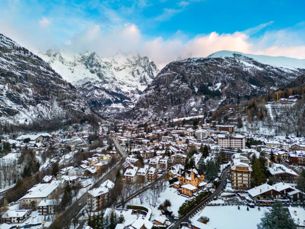 istock Courmayeur Italian mountain town from drone 1452950326