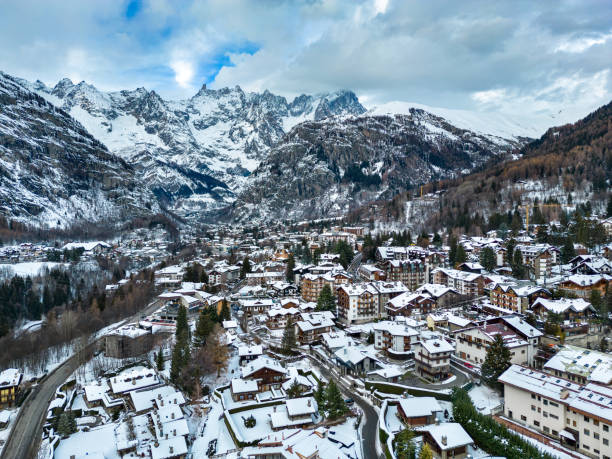 istock Courmayeur Italian mountain town from drone 1452950333