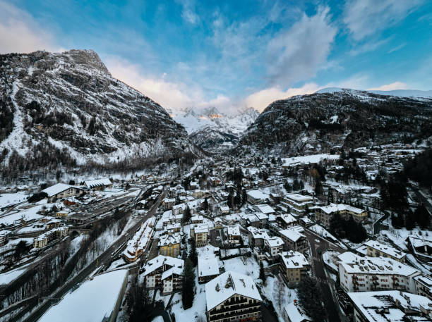 istock Courmayeur Italian mountain town from drone 1452950346