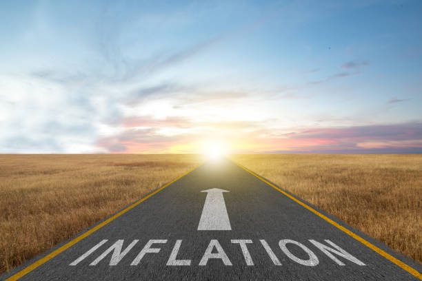 istock Road arrow to inflation 1453090833