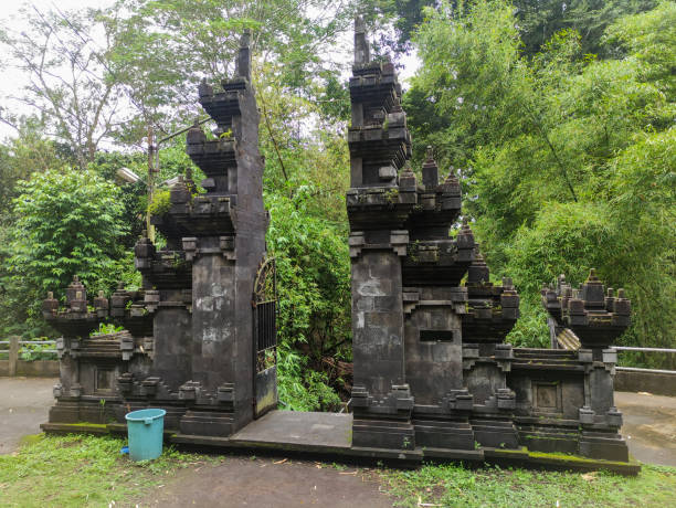 istock Hindu temple gate in Bali in Indonesia. 1453097595