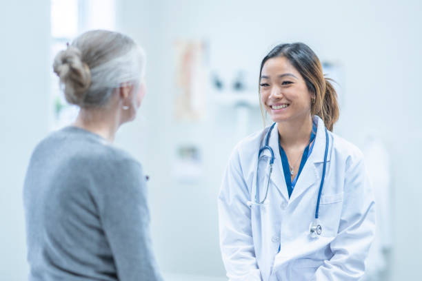istock Senior at the Doctors 1453168730