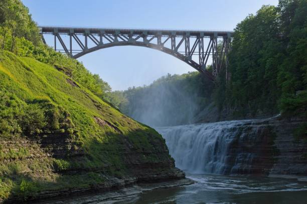 the genesee river runs through western new york and letchworth state park known as the grand canyon of the east - new york canyon imagens e fotografias de stock