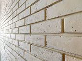 beige-wand-mit-ziegelfliesen-verziert-perspektivisch.jpg?b=1&s=170x170&k=20&c=qrWc4n7kBSBMZlTXAf2JyGIm_oU4ZmNWPGDNTAiz0aE=