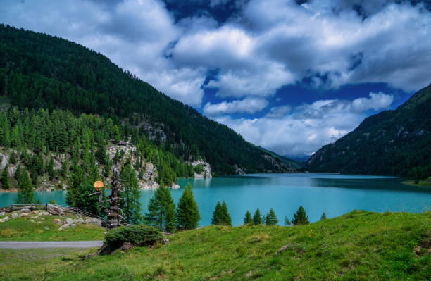 istock Zufrittsee South-Tirol 1453346508