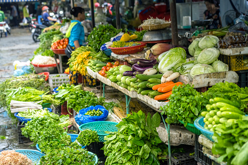 Vegetables at market, Hanoi, Vietnam\nFresh food market in Chợ Vĩnh Long, Mekông Delta, Vietnam