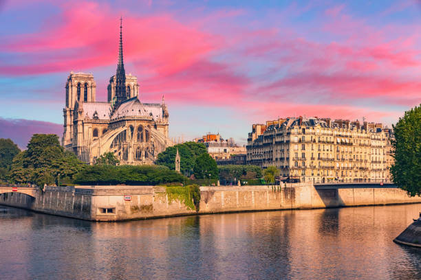 istock Notre Dame de Paris at sunset 1453367841