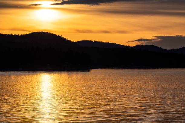 istock Mesmerizing view of a golden sunset over mountains 1453424457