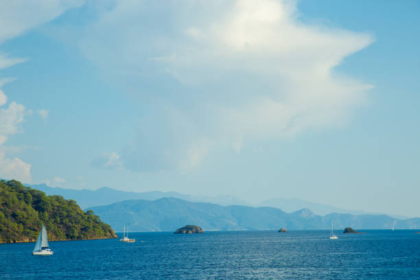 The calm sea of Göcek is a very convenient stop for yachts and boats.