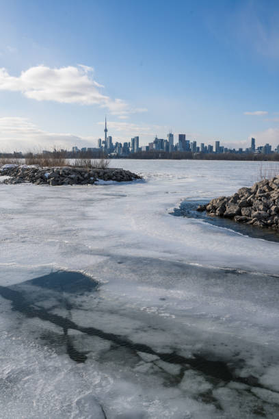 istock Toronto Lake the winter 1453492014