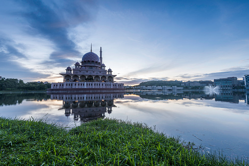 a sunrise image at masjid putra, putrajaya