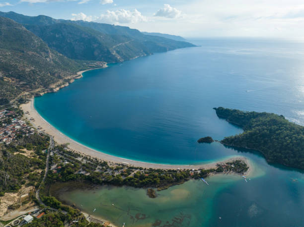 istock Blue Lagoon in Oludeniz 1453642123