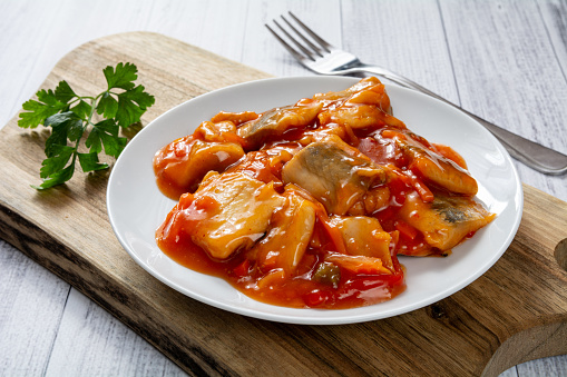 herring in tomato sauce with peppers
