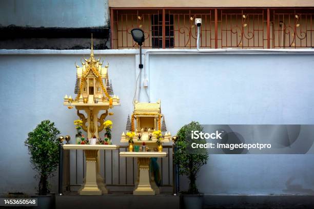 Small Buddhist Spirit House Buy Building Exterior Stock Photo - Download Image Now - Adventure, Animism, Bangkok