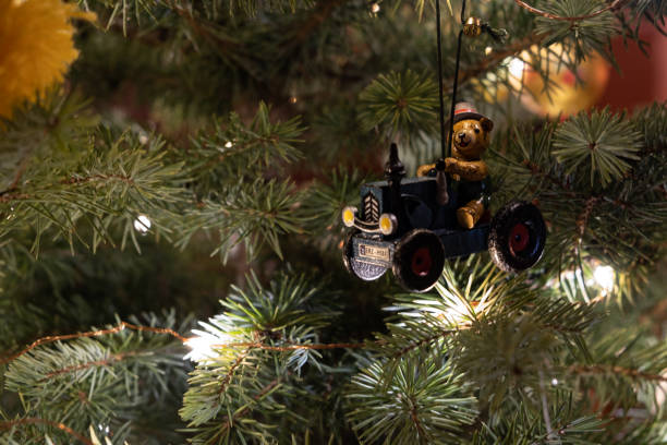 istock Detail of Christmas tree at night 1453650695