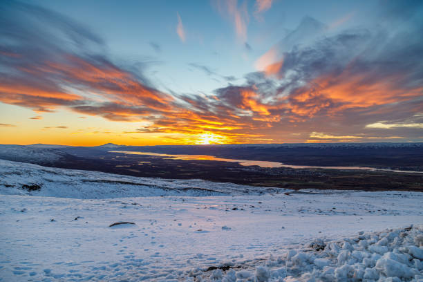 istock Last rays of the setting sun , Iceland 1453655706