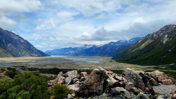 istock View of Tasman Valley 1453687850