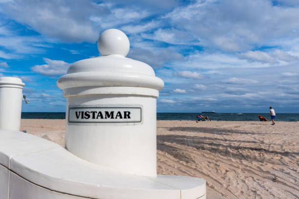 포트 로더데일 비치 플라야 라스 올라스 비치. - fort lauderdale florida beach lifeguard 뉴스 사진 이미지