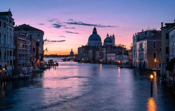 istock Accademia bridge sunrise 1453769070