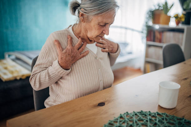 istock Old woman has shoulder pain 1453800325