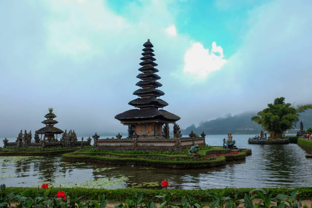 istock Pura Ulun Danu Bratan 1453805175