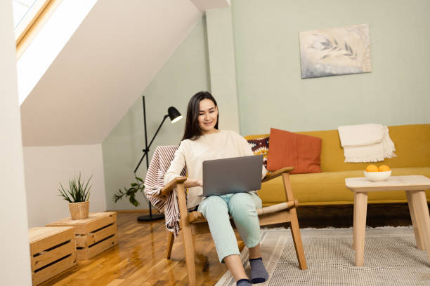 istock Woman working on laptop 1453839514