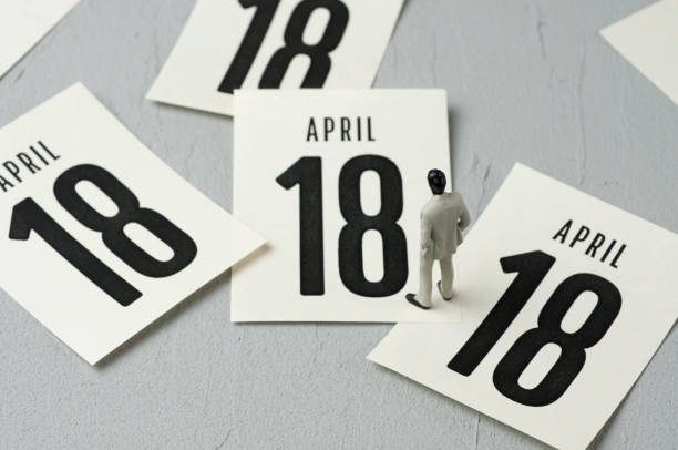 kalendarz: 18 kwietnia - calendar tax april day zdjęcia i obrazy z banku zdjęć