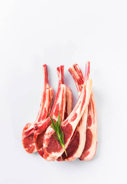 신선한 진미 토마 호크 양고기 볶음 - rack of lamb chop cutlet rosemary 뉴스 사진 이미지