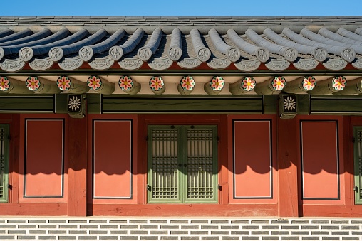 A beautiful shot of the Gyeongbokgung Palace on a sunny day