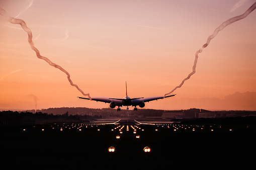 Early morning arrival of a commercial airliner