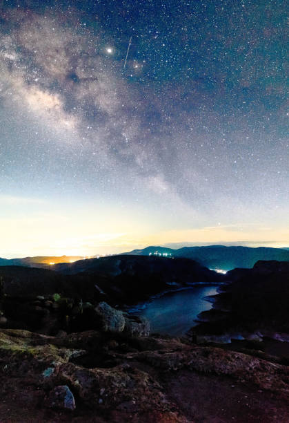 istock Milky way over the Zimapan Hidalgo dam 1454023076