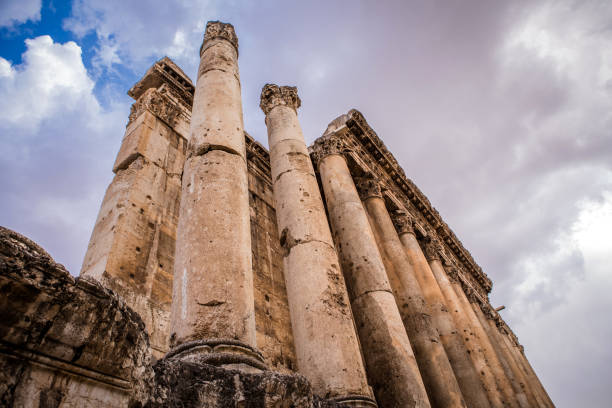 old columns - baalbek imagens e fotografias de stock