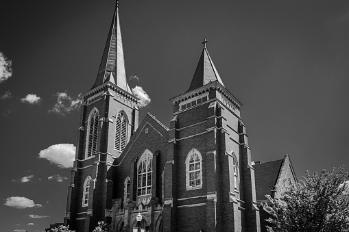 A grayscale shot of an old church in Elgin, Illinois