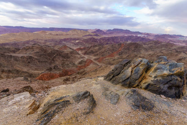 istock Eilat mountains from Mount Tzfahot 1454108768