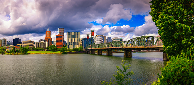 Panorama of Portland downtown, historic Hawthorne Bridge and the Willamette River in Portland, Oregon.