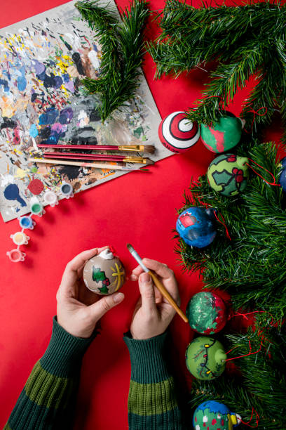 istock Painting ornaments 1454236531