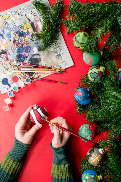 istock Painting ornaments 1454236535