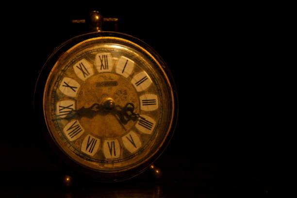 g"velho" times/5 - antique clock - fotografias e filmes do acervo