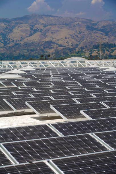 istock Commercial solar panel installations in the U.S. 1454268924