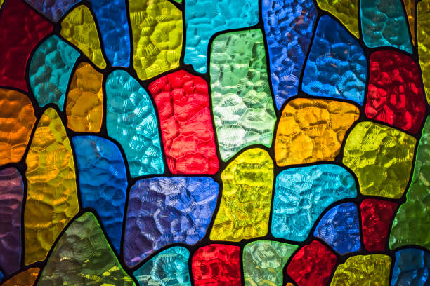 vetrate colorate nella sala da pranzo - stained glass glass art church foto e immagini stock