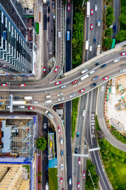 vista drone della città di hong kong - concrete curve highway symbol foto e immagini stock