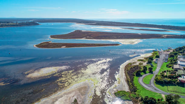 istock Lake Tyers from above 1454307942