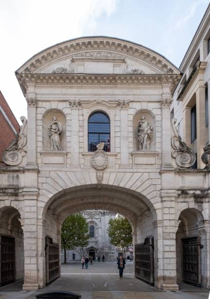 Vertical shot of the Temple Bar in London, UK. London, United Kingdom – October 28, 2022: A vertical shot of the Temple Bar in London, UK. paternoster square stock pictures, royalty-free photos & images