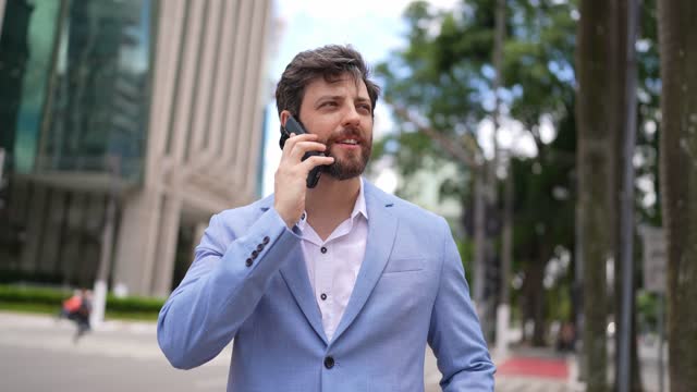 Businessman talking on the phone  in a financial district