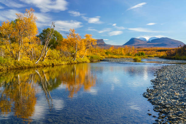 Autumn season in Abisko Autumn season in Abisko with Lapporten in background, Abisko, Swedish Lapland, Sweden norrbotten province stock pictures, royalty-free photos & images