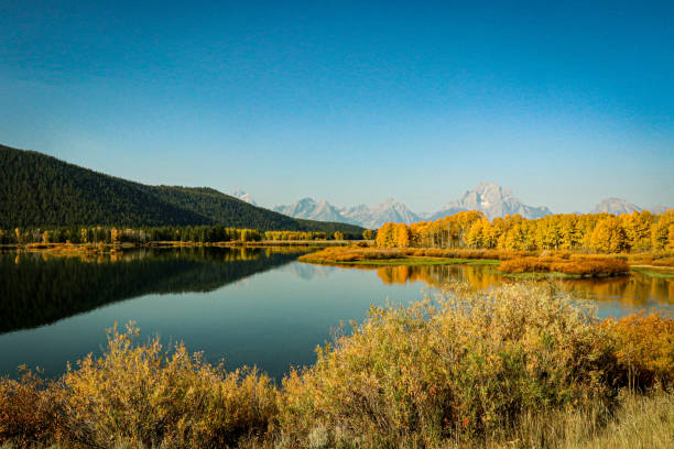 istock Tetons in Autumn 1454425744