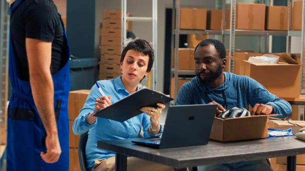 istock Business partners planning order shipment and logistics 1454525105