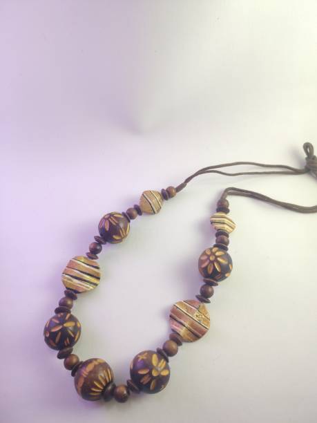 istock women's necklace, natural stone 1454530911
